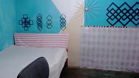 Snapshot of megan_little_ chatting on February 24, 4:04 pm amanda online show from February 24, 4:04 pm