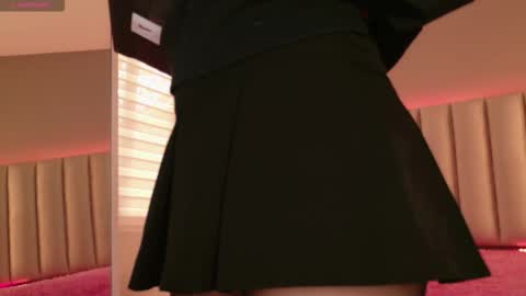 Snapshot of megan_moore__ chatting on September 25, 12:09 pm online show from September 25, 12:09 pm