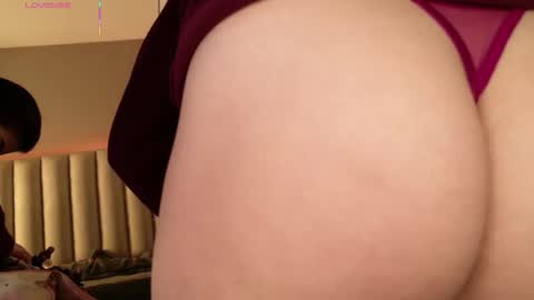 Snapshot of megan_moore__ chatting on September 30, 12:32 pm online show from September 30, 12:32 pm