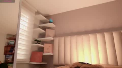 Snapshot of megan_moore__ chatting on October 9, 12:14 pm online show from October 9, 12:14 pm