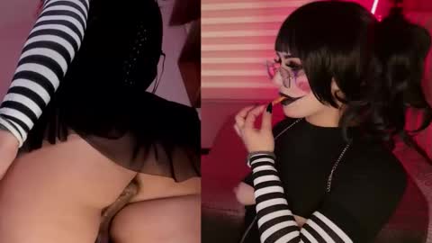 Snapshot of megan_moore__ chatting on October 31, 5:03 pm online show from October 31, 5:03 pm