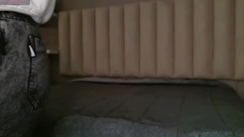 Snapshot of megan_moore__ chatting on November 12, 12:05 pm online show from November 12, 12:05 pm