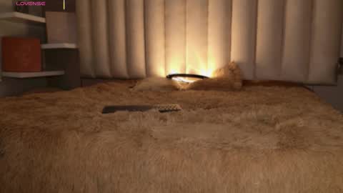 Snapshot of megan_moore__ chatting on November 16, 12:11 pm online show from November 16, 12:11 pm