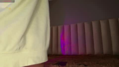 Snapshot of megan_moore__ chatting on January 14, 12:44 pm online show from January 14, 12:44 pm