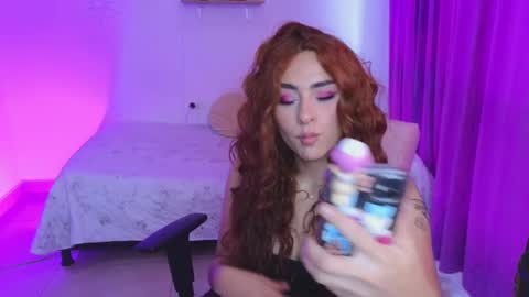                 Laura                 online show from February 22, 9:59 pm