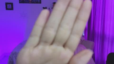 Snapshot of megan_ricci chatting on March 2, 2:32 pm Laura online show from March 2, 2:32 pm