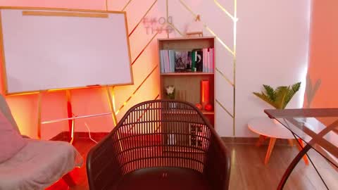 megan_saint online show from January 15, 12:54 pm