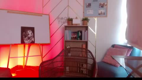 megan_saint online show from March 5, 1:07 pm