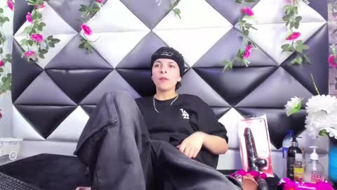 Snapshot of megan_thompsonn_ chatting on October 2, 2:18 am megan_thompsonn_ online show from October 2, 2:18 am