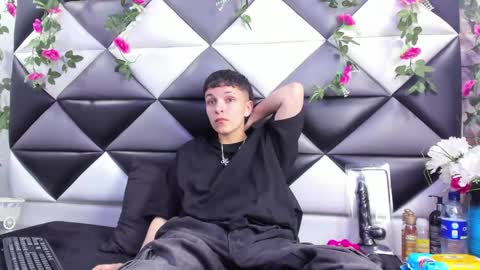 Snapshot of megan_thompsonn_ chatting on October 4, 2:53 am megan_thompsonn_ online show from October 4, 2:53 am