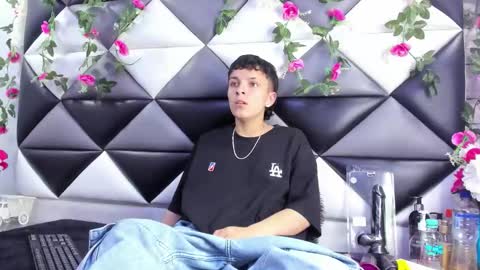 megan_thompsonn_ online show from November 26, 2:12 am