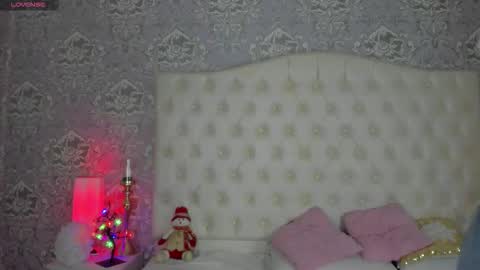 megan_tower online show from December 16, 7:08 pm