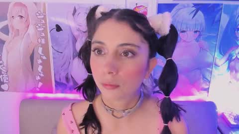 Snapshot of megan_yagami chatting on December 14, 7:18 am Megan online show from December 14, 7:18 am