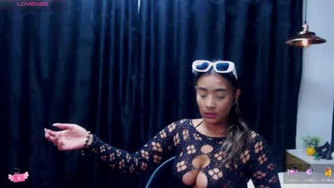 M E G A N   online show from December 19, 8:23 pm