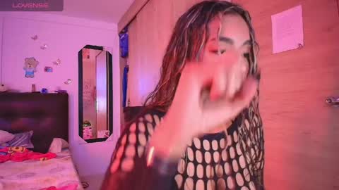M E G A N   online show from May 29, 9:13 pm