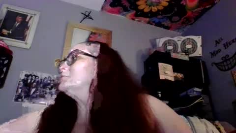 Snapshot of megancasares157 chatting on March 16, 1:55 am SexyDirtyBitch online show from March 16, 1:55 am