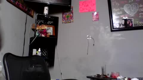 Snapshot of megancasares157 chatting on July 27, 7:15 am SexyDirtyBitch online show from July 27, 7:15 am