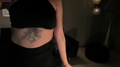 Megan Cross online show from November 11, 3:28 am