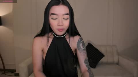 Megan Cross online show from November 14, 4:00 am