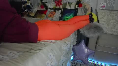 Snapshot of meganfox3325 chatting on January 14, 6:07 pm Nicki--------- Welcome to my Room online show from January 14, 6:07 pm
