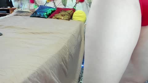 Snapshot of meganfox3325 chatting on February 2, 7:20 am Nicki--------- Welcome to my Room online show from February 2, 7:20 am