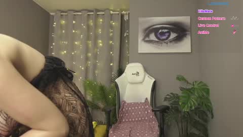 MeganieX online show from March 8, 10:11 am