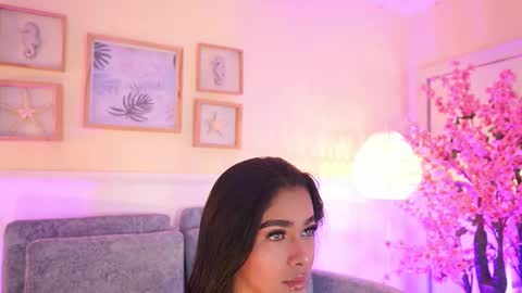 Megan Lowell online show from January 31, 7:11 pm