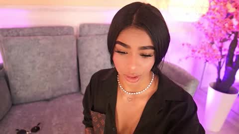 Megan Lowell online show from February 2, 7:23 pm