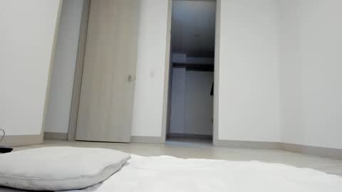 meganmir1 online show from February 25, 11:41 am