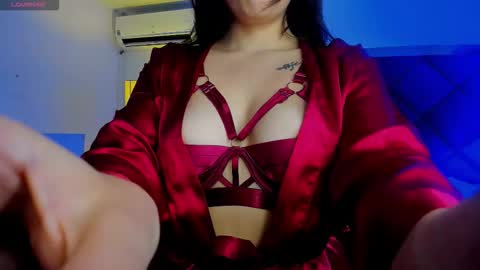 Snapshot of meganmyerss_ chatting on October 18, 8:20 pm meganmyerss_ online show from October 18, 8:20 pm