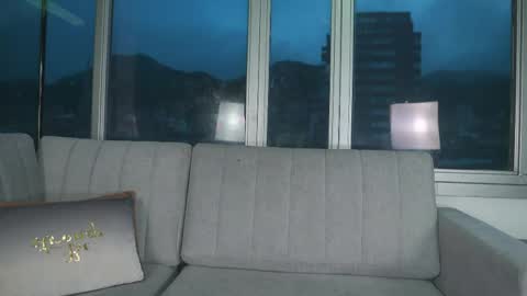 Snapshot of megann__sweet chatting on May 23, 10:41 am Mara online show from May 23, 10:41 am
