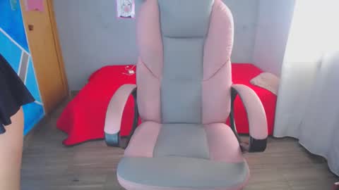 megannmilf online show from December 20, 7:39 pm