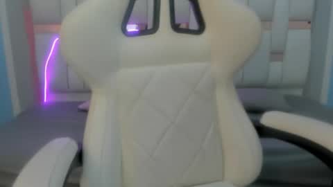 Megan Queen online show from February 4, 8:14 pm