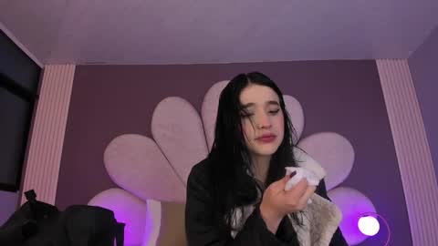 Snapshot of meganr_ chatting on February 2, 11:09 am Megan online show from February 2, 11:09 am