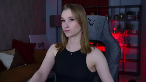 Snapshot of meganrodgers chatting on May 15, 5:42 pm megan online show from May 15, 5:42 pm