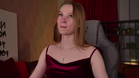 Snapshot of meganrodgers chatting on May 31, 5:31 pm megan online show from May 31, 5:31 pm