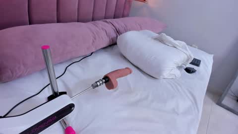 Snapshot of megansaenz_1 chatting on January 13, 10:45 pm Megan online show from January 13, 10:45 pm
