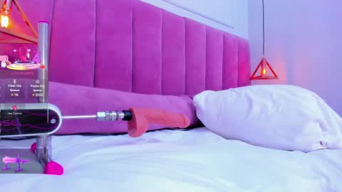 Snapshot of megansaenz_1 chatting on March 6, 10:58 pm Megan online show from March 6, 10:58 pm