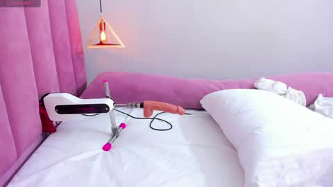 Snapshot of megansaenz_1 chatting on October 2, 8:05 pm Megan online show from October 2, 8:05 pm