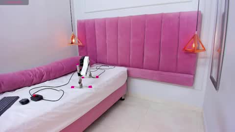 Snapshot of megansaenz_1 chatting on October 16, 7:59 pm Megan online show from October 16, 7:59 pm