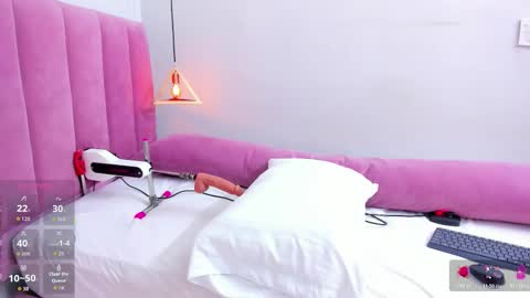 Snapshot of megansaenz_1 chatting on October 17, 7:27 pm Megan online show from October 17, 7:27 pm