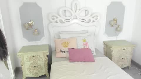 Megan online show from November 12, 12:05 pm