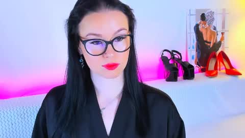 Snapshot of meganstones chatting on April 4, 9:34 pm Megan online show from April 4, 9:34 pm