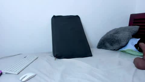 megansweetcome online show from April 9, 8:14 pm