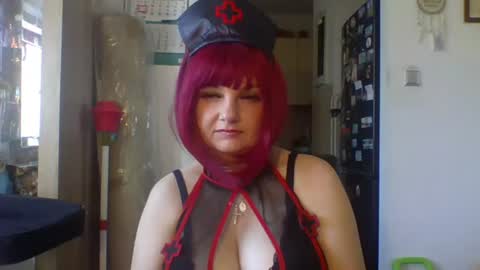 Snapshot of meganwetpussy chatting on June 17, 10:50 am Megan online show from June 17, 10:50 am