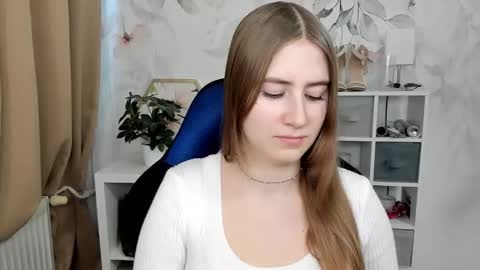 Snapshot of meganx_candy chatting on February 17, 1:40 pm Megan online show from February 17, 1:40 pm