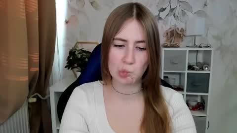 Snapshot of meganx_candy chatting on March 11, 1:28 pm Megan online show from March 11, 1:28 pm