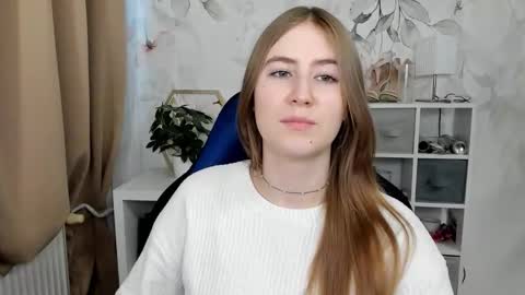 Snapshot of meganx_candy chatting on March 16, 1:37 pm Megan online show from March 16, 1:37 pm