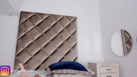 M E G A R A online show from December 14, 8:23 am