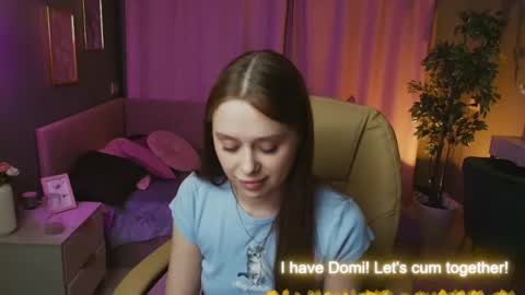 Snapshot of megg_ryan chatting on May 11, 2:45 pm megg_ryan online show from May 11, 2:45 pm